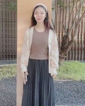 常璐 书法老师的实名相亲网形象照